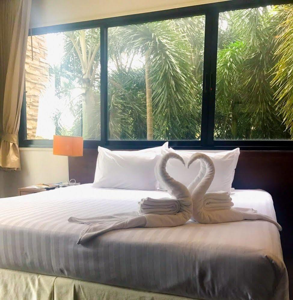 Suwan Golf & Country Club Hotel Nakhon Pathom Exterior foto